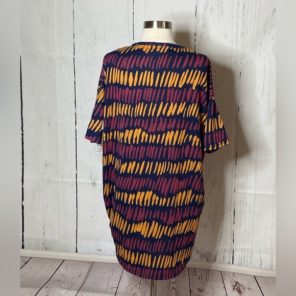 LuLa Roe Irma - Picture 2 of 6